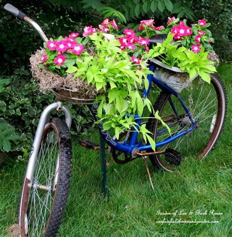 25 Fun Loving Garden Art Ideas by Upcycling Household Items – Home And
