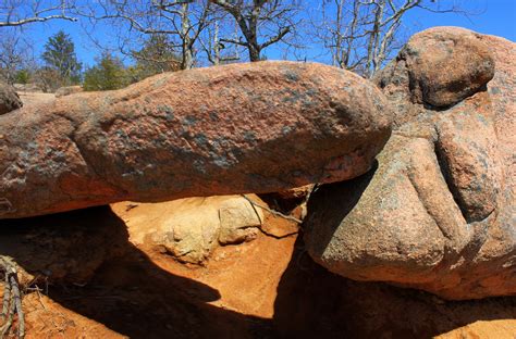 A Balanced Rock At Elephant Rocks State Park Image Free Stock Photo