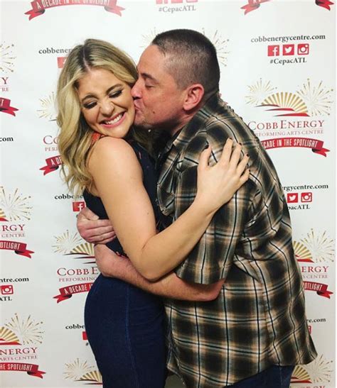 Lauren Alaina Is Proud Of How Far Her Father Has Come