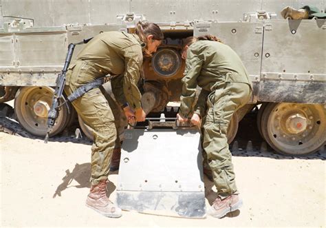 Israel Deploys First All Female Tank Crew Ar15com