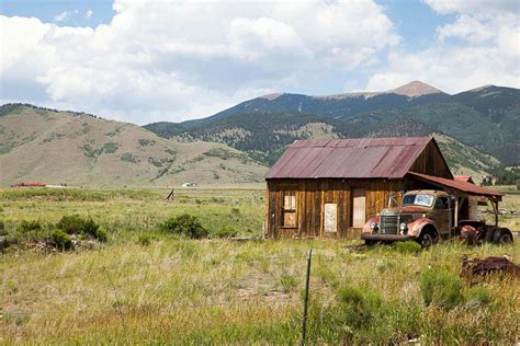 Golf, mountain bike park, pickle ball, fishing, hiking, shopping, water rafting, horse back. ANGEL FIRE - Angel Fire Real Estate NM & Homes for Sale