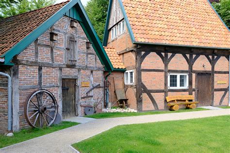 Maybe you would like to learn more about one of these? Sehenswürdigkeiten in Wiefelstede an der Nordsee ...
