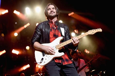 Juanes Teases New Single ‘fuego Announces Release Date Billboard
