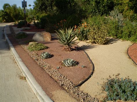 These homeowners wanted to include a lot in their tiny backyard! Patio & Outdoor: Simple Walkway With Decomposed Granite ...