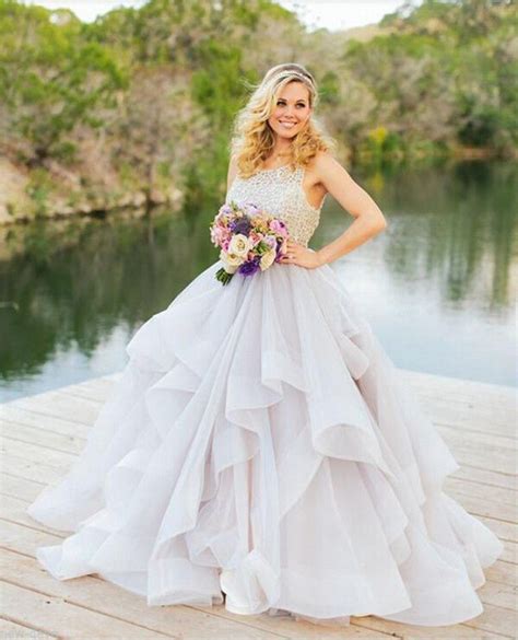 Hot Selling 2016 White Ball Gown Wedding Dresses Scoop