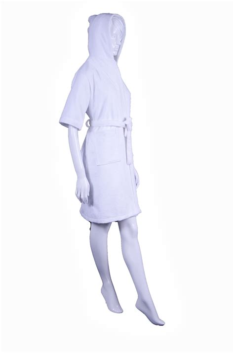 Cara termudah adalah dengan menggunakan kain kasa lembut untuk membersihkan kacamata. microfiber supplier, pabrik microfiber di indonesia, jual ...
