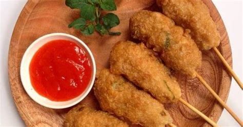 Ini salah satu olahan telur yang dibalut dengan lumpia , rasanya yummy, bisa jadi temen makan nasi terus cemilan buat saya semua sajian dari telur enak! Resep Cara Membuat Sempol Lezat Khas Malang - DAPUR MASAK ENAK