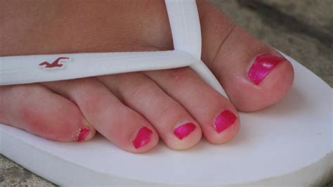 Pink Glossy Toes In White Flip Flop Ii By Feetatjoes
