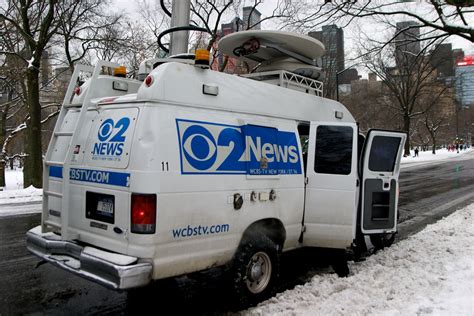 Cbs 2 News Truck Slow News Day Because It Never Snows In Flickr
