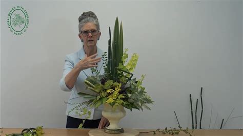 How To Make An All Foliage Arrangement Using Garden Foliage Youtube