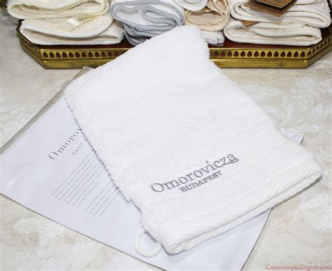 Best Wash Cloths For Cleansing Your Face Cosmetopia Digest Beauty And