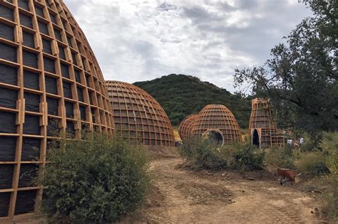 Kanye West Tried To Build Star Wars Inspired Domes For The Homeless