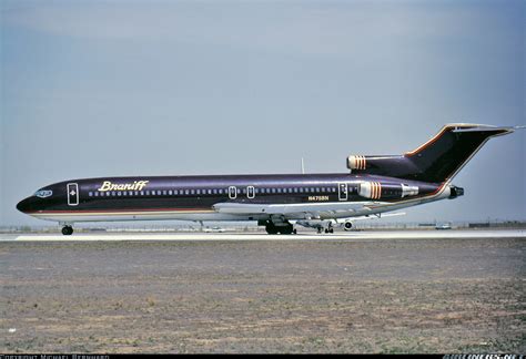 Boeing 727 227adv Braniff International Airways Aviation Photo