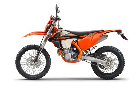 Add a little more oil if low. 2019 KTM 500 EXC-F Guide • Total Motorcycle