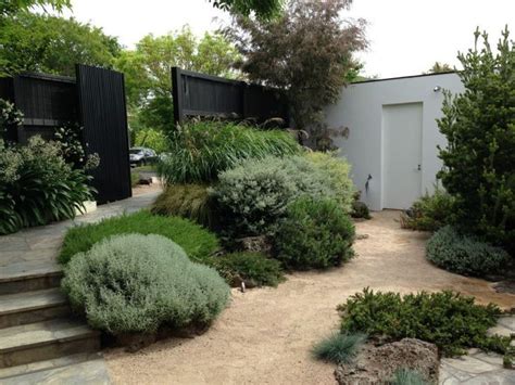 Front Entrance To Cameron Patersons Australian Garden Outdoor Modern