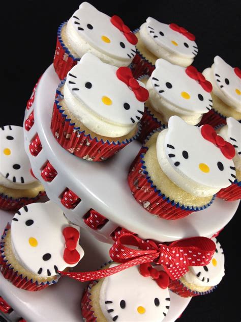 Hello Kitty Themed Cupcakes