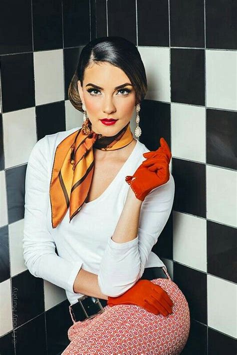 Silk Scarf Style Silk Neck Scarf Ways To Wear A Scarf How To Wear Scarves Fashion Images