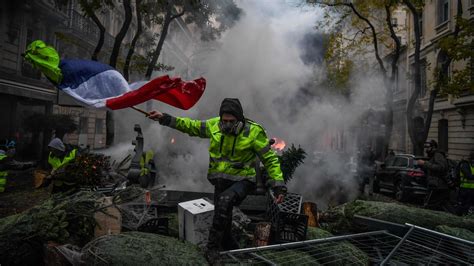 How Frances ‘yellow Vests Differ From Populist Movements Elsewhere The New York Times