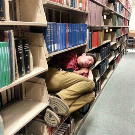 25 People Caught Sleeping In Funny And Uncomfortable Positions