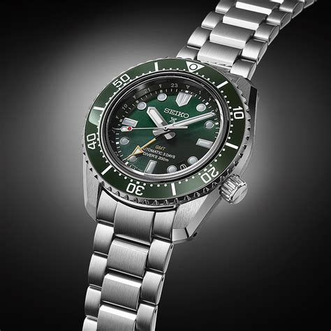 Prospex Marine Green Gmt Seiko Boutique The Official Uk Online Store