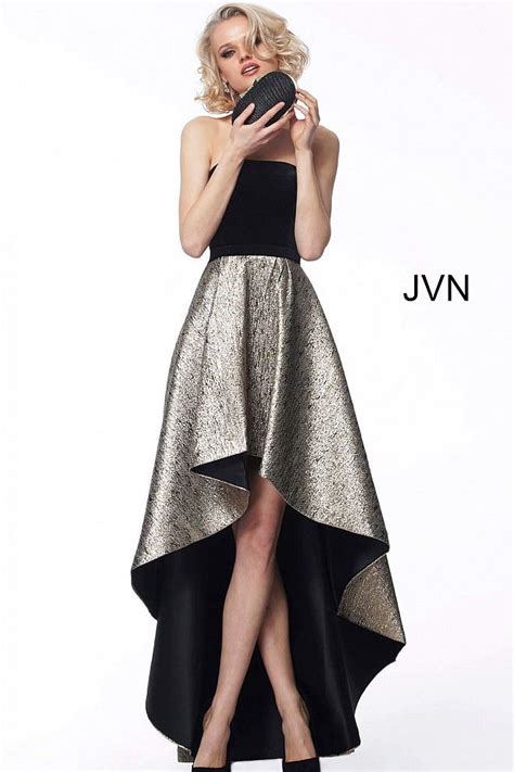For this reason, cholesterol in the diet has only minor effects on blood cholesterol levels in eating whole eggs may even reduce risk factors for heart disease in some people ( 12trusted source , 13trusted source ). Black and gold strapless high low evening dress #JVN # ...