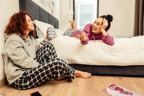 3 Tips For Roommate Bonding