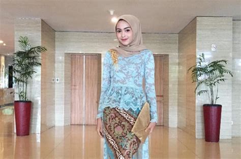 Warna Baju Yang Cocok Untuk Kulit Sawo Matang Yang Banyak Di Cari