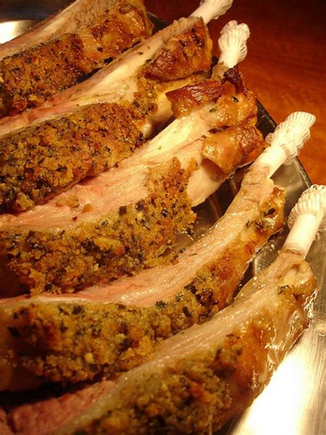 Carré d agneau en croûte d herbes parfumées