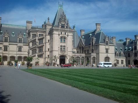 Stopped By The Vanderbilt Mansion Out In Asheville So Many Bedrooms