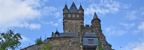 Diese findet man in cochem praktisch um jede ecke und machen unseren beschaulichen ort zur touristische hochburg des landes rheinland. Reichsburg in Cochem an der Mosel