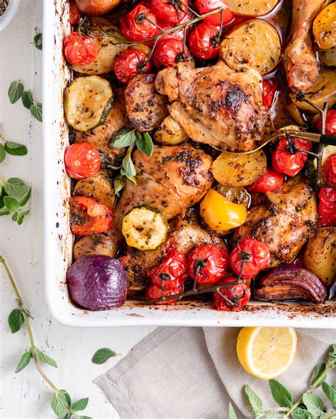 Mediterranean One Pan Baked Chicken With Vegetables Bakes By Chichi