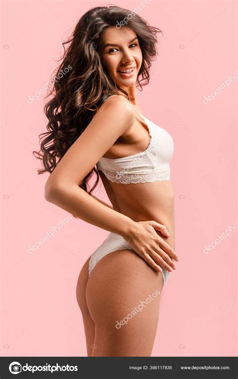 Vista Lateral Mujer Sexy Con Las Manos Las Caderas Sonriendo