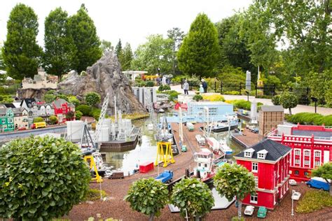 Parque De Atracciones De Legoland En Billund Dinamarca Foto De Archivo