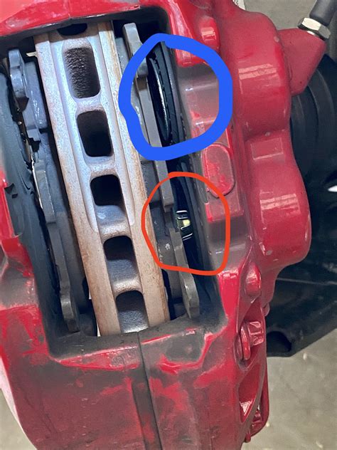 F56 With Jcw Brakes What Is This Thing On My Brake Pads Mini