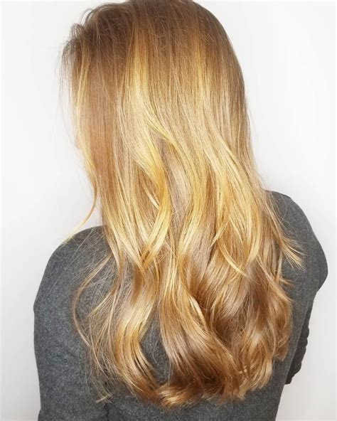 Long, short, bouncy, or sleek, for most women hair is way more than a bundle of fibers. 36 Perfect Hairstyles for Long Thin Hair (Trending for 2018!)