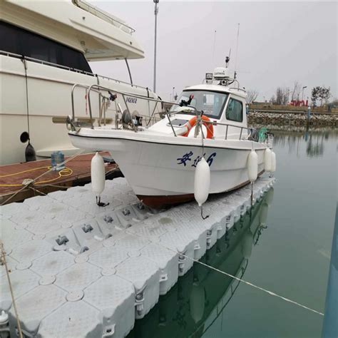 Boat Dry Docking Systems With U Shape Cubes Boat Dock And Boat Lifts