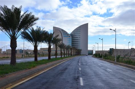 تعرّف على توقعات حالة الطقس والارصاد لمدة 3 أيام في نجران, نجران‎, المملكة العربية السعودية. وظائف جامعة نجران بنظام العقود لحملة البكالوريوس ...