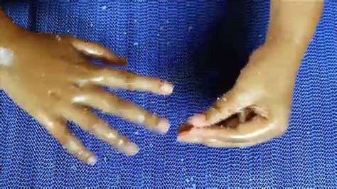 How To Get Soft Smooth Fairer Hands Home Remedy For Rough And Dry Hands Stapes Wrinkles