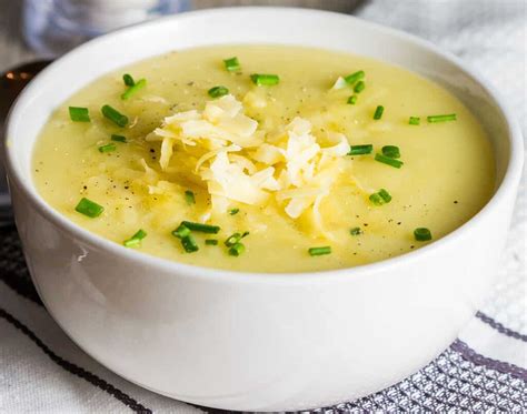 Flavorful Julia Childs Potato Leek Soup Recipe Thefoodxp