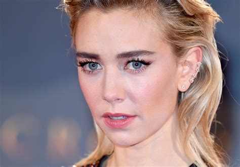 Vanessa Kirby Addresses Rumours Shes Dating Tom Cruise