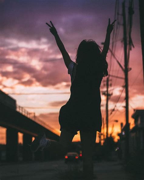 Find and save images from the baddie aesthetic collection by yung bratz kween (ctswizzle) on we heart it, your everyday app to get lost in what you love. Imagenes Tumblr Chicas De Espaldas - Solo Para Adultos En ...