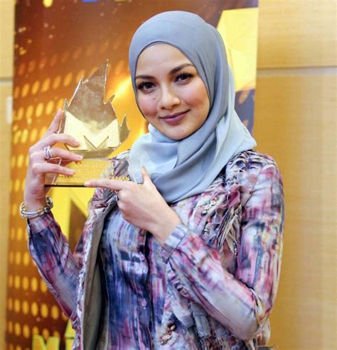 Daftar artis populer menyajikan konten seputar gosip artis terbaru hari ini dan berita gosip terpopuler lainnya. Collection of Rotikaya Gosip Artis Malaysia Berita Semasa ...