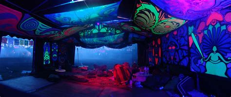 See more ideas about hippy room, chill room, hippie bedroom decor. Top Photo of Trippy Bedrooms | Patricia Woodard