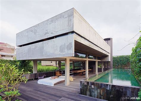 Open floor plans are a signature characteristic of this style. Modern Tropical Home in Indonesia // Living ASEAN