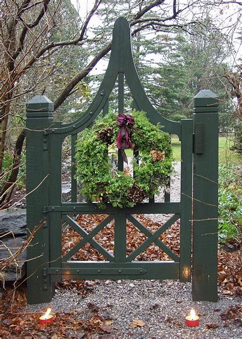 25 Top Outdoor Christmas Decorations On Pinterest Easyday Garden