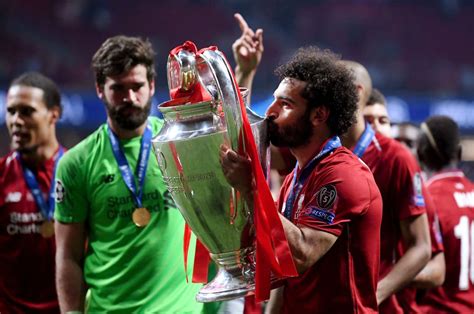 Последние твиты от uefa champions league (@championsleague). In Photos: Mohamed Salah Celebrates Incredible Champions ...