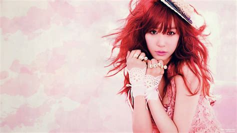 Download Tiffany From K Pop Group Snsd Wallpaper