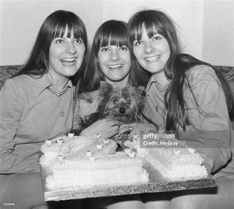 The Karlins Singing Triplets Linda Elaine And Evelyn Wilson News Photo Getty Images