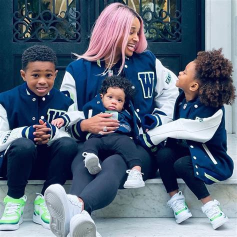 Ciara And Her Kids Wear Matching Jackets To Cheer On Russell Wilson E