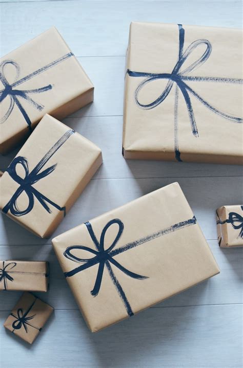 Simple Christmas T Wrapping Ideas With Kraft Paper The Inspired Room